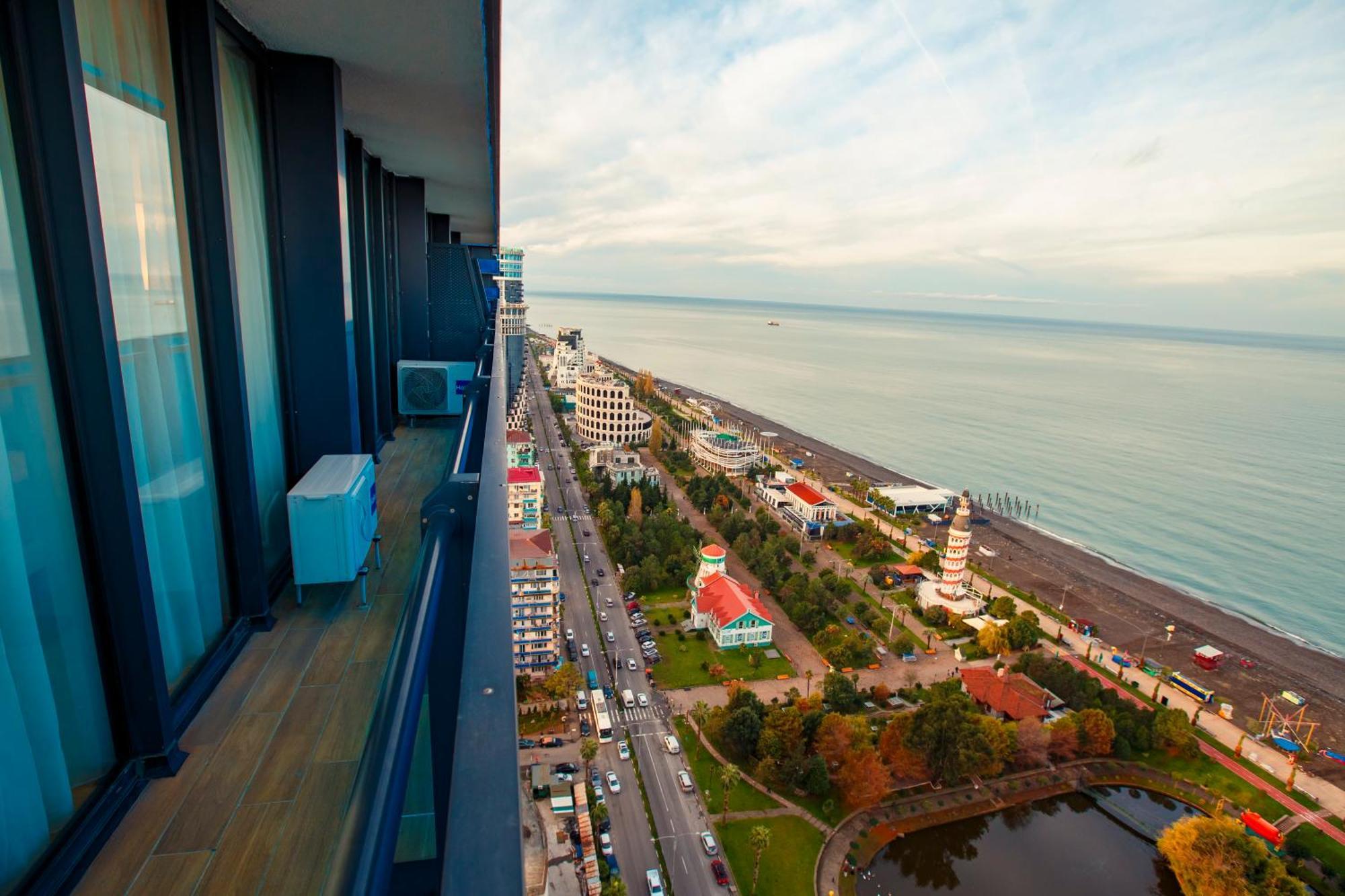 Panorama Orbi Beach Resort Center Suite Batumi Bagian luar foto