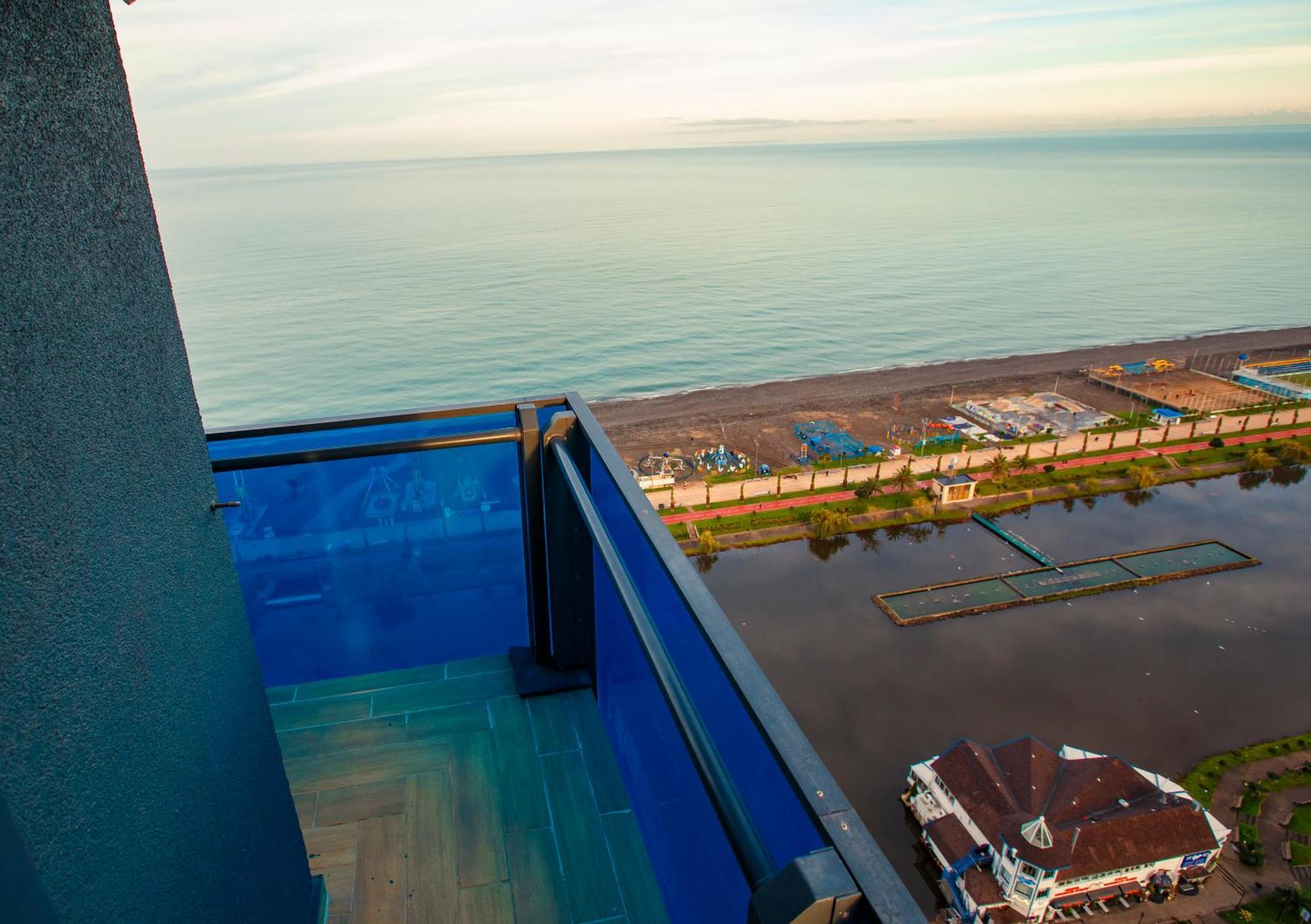 Panorama Orbi Beach Resort Center Suite Batumi Bagian luar foto