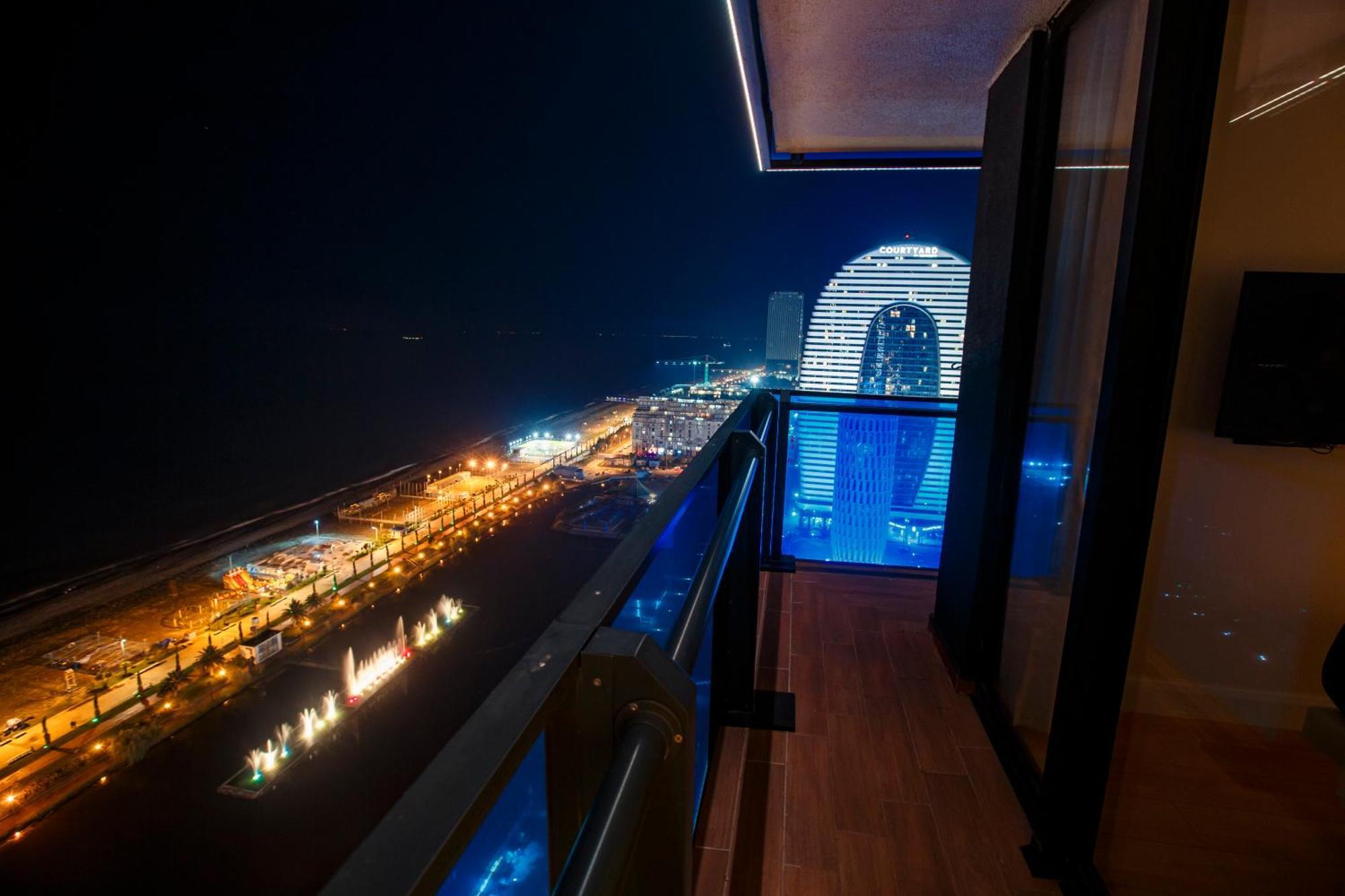 Panorama Orbi Beach Resort Center Suite Batumi Bagian luar foto