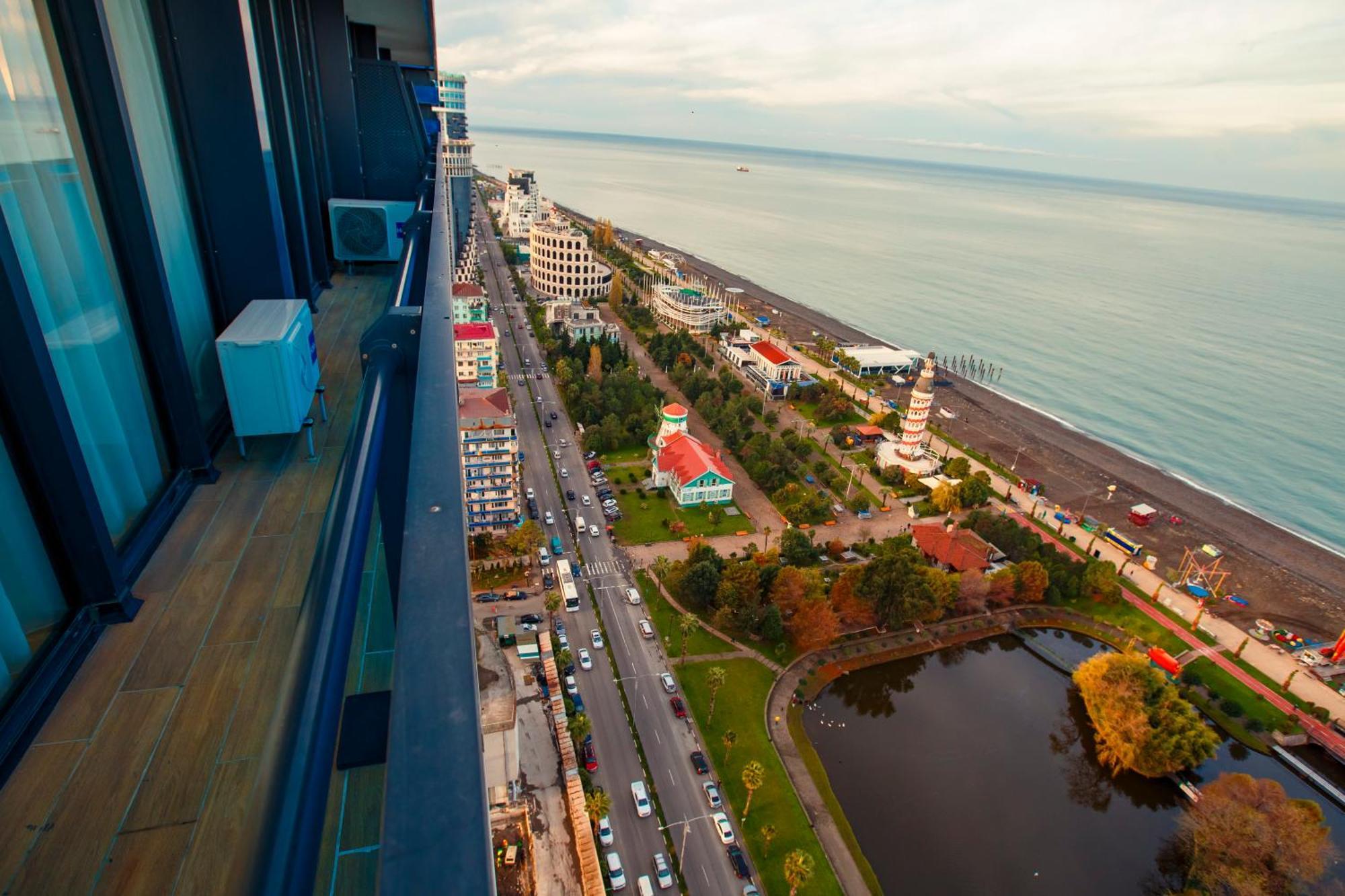 Panorama Orbi Beach Resort Center Suite Batumi Bagian luar foto