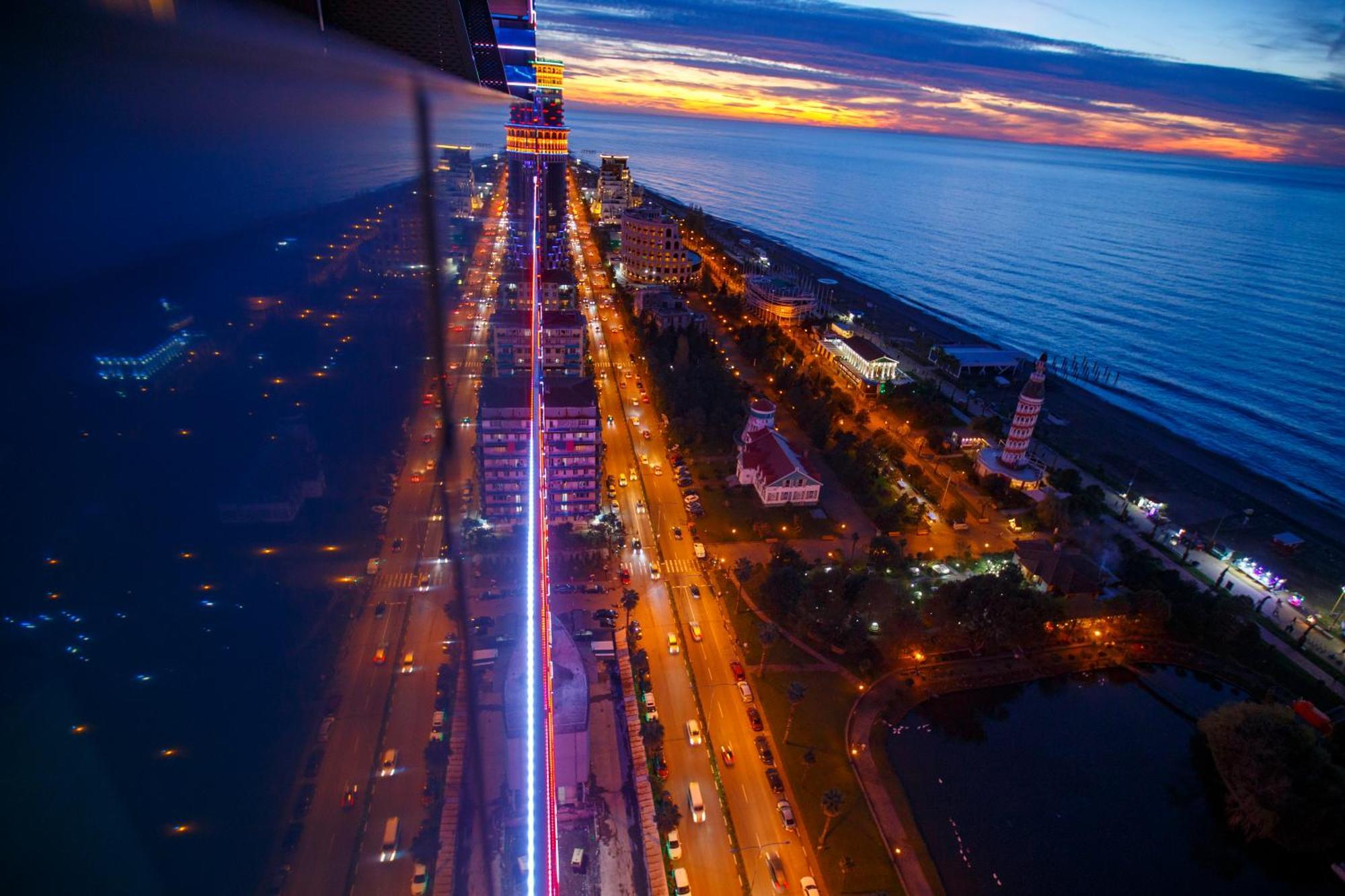 Panorama Orbi Beach Resort Center Suite Batumi Bagian luar foto
