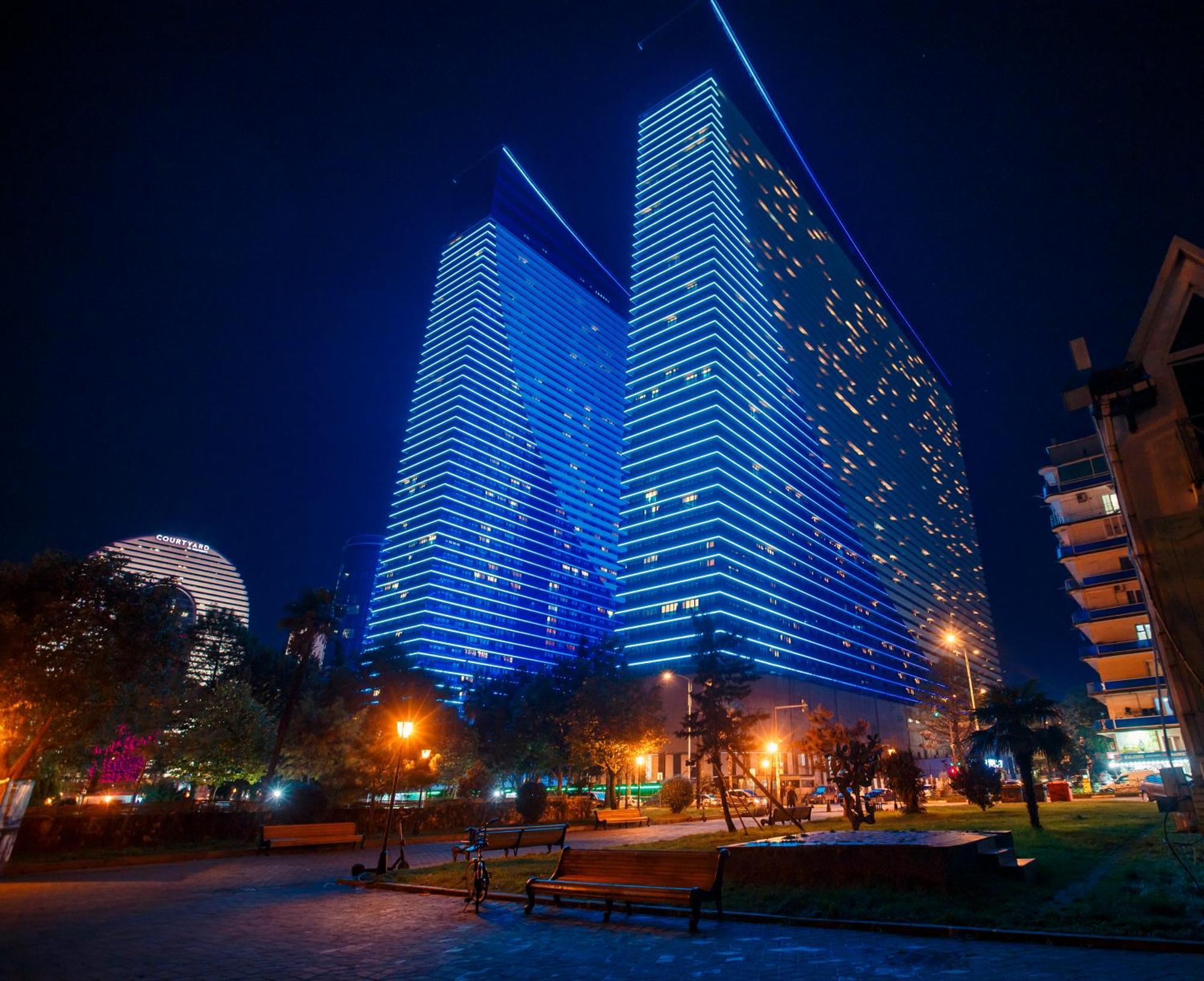 Panorama Orbi Beach Resort Center Suite Batumi Bagian luar foto
