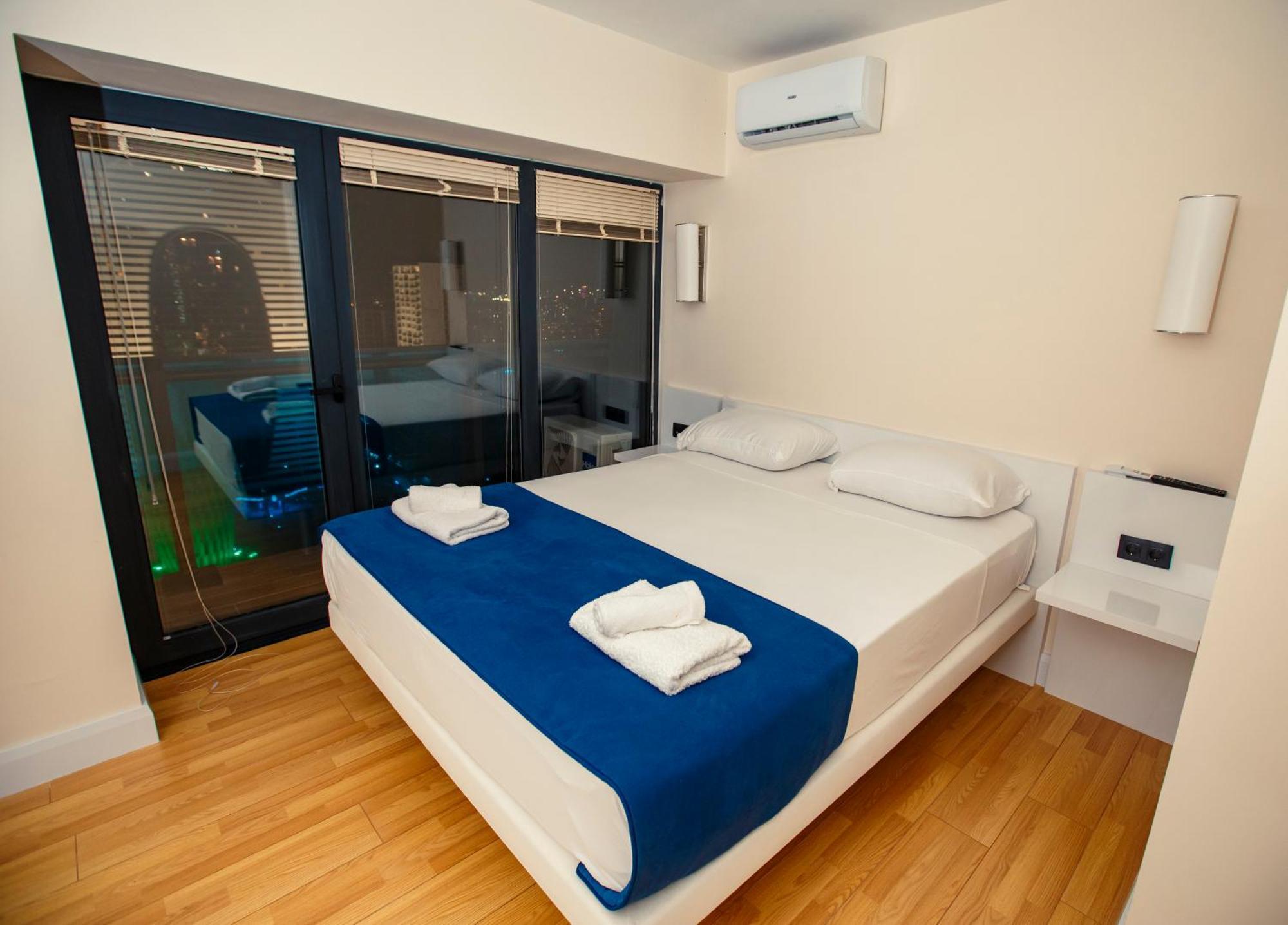 Panorama Orbi Beach Resort Center Suite Batumi Bagian luar foto