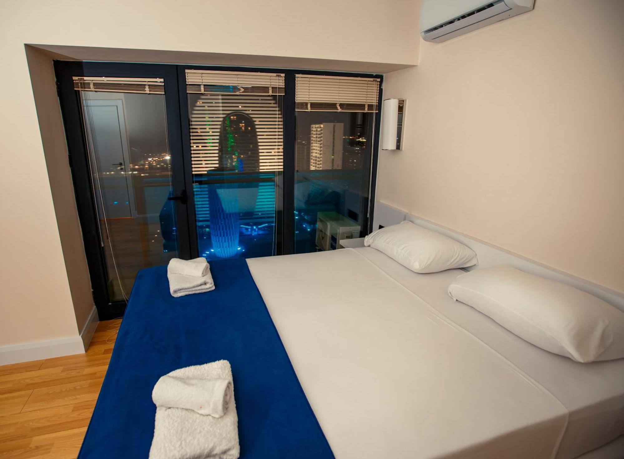 Panorama Orbi Beach Resort Center Suite Batumi Bagian luar foto